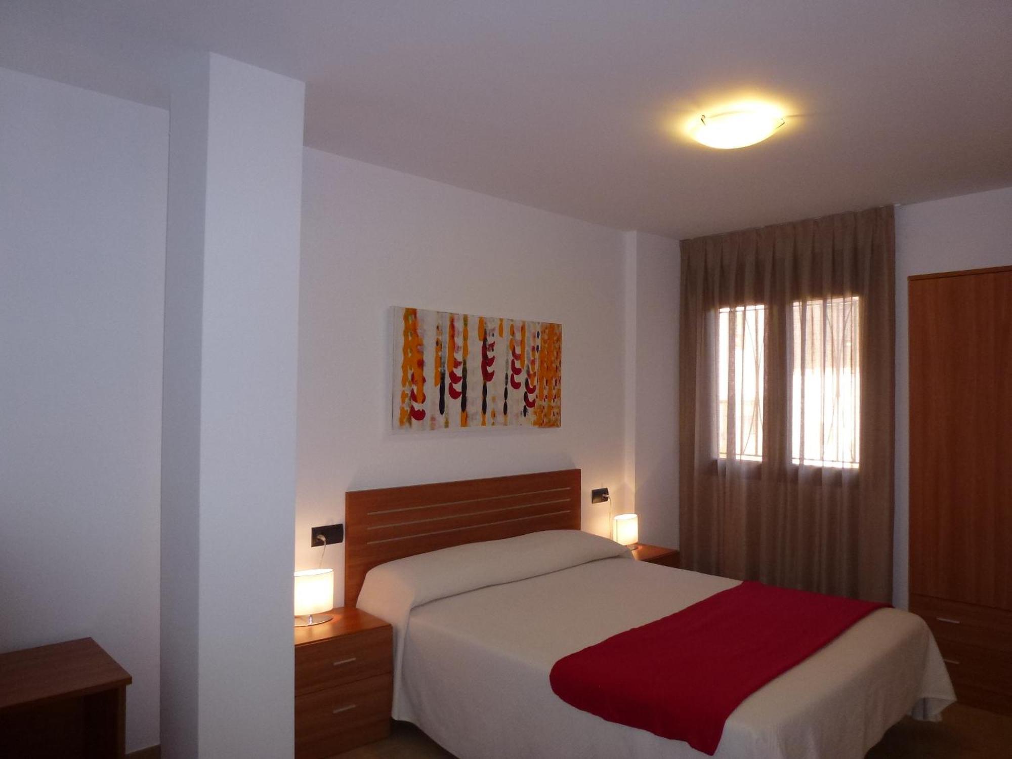 Apartamentos Puerta Muralla Teruel Exterior photo