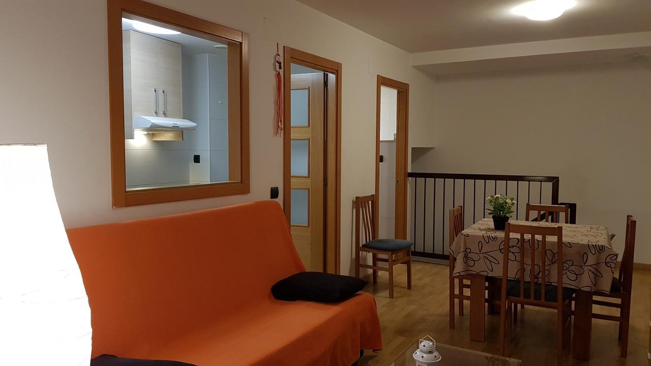 Apartamentos Puerta Muralla Teruel Exterior photo